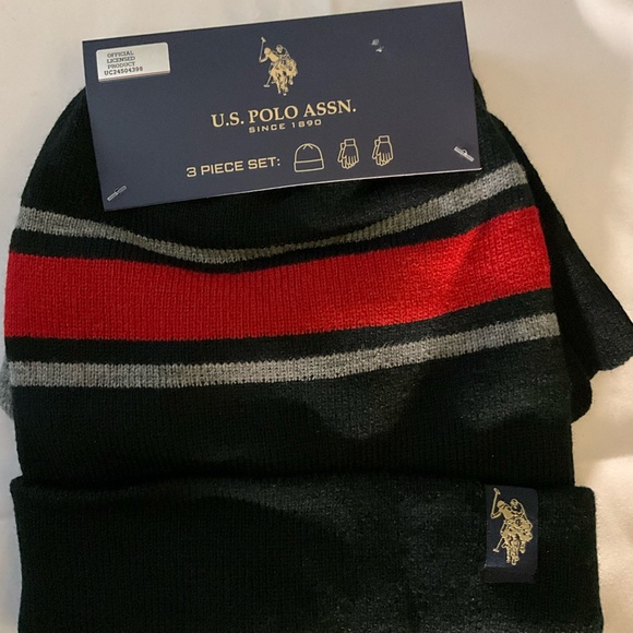 U.S. Polo Assn. Other - U.S. Polo Assn. Black and Red Men's Beanie Set